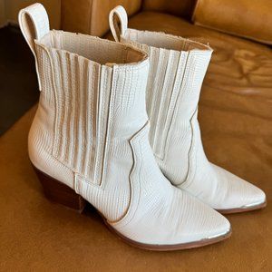 Arider Girl - White Short Cowgirl Boots